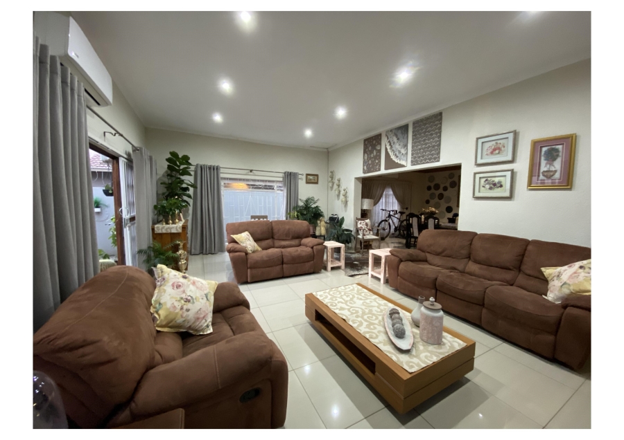 3 Bedroom Property for Sale in Grimbeeck Park North West